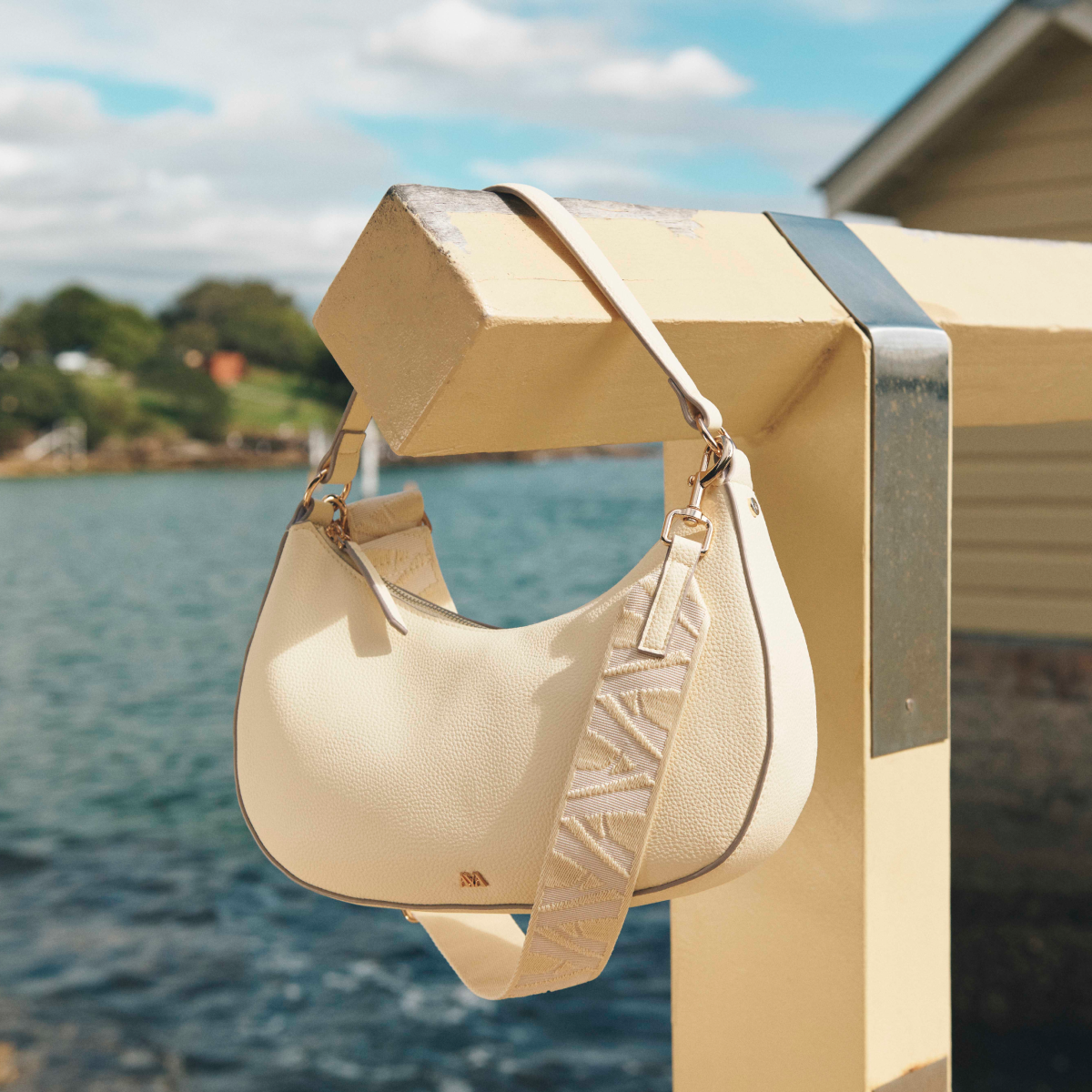 Social - 1200 x 1200 (2).png