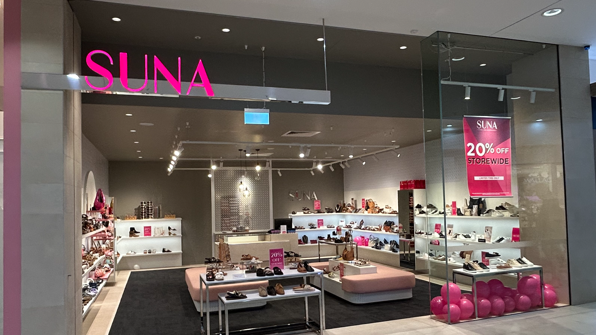 Suna Shoes Shopfront 1920 x 1080.png