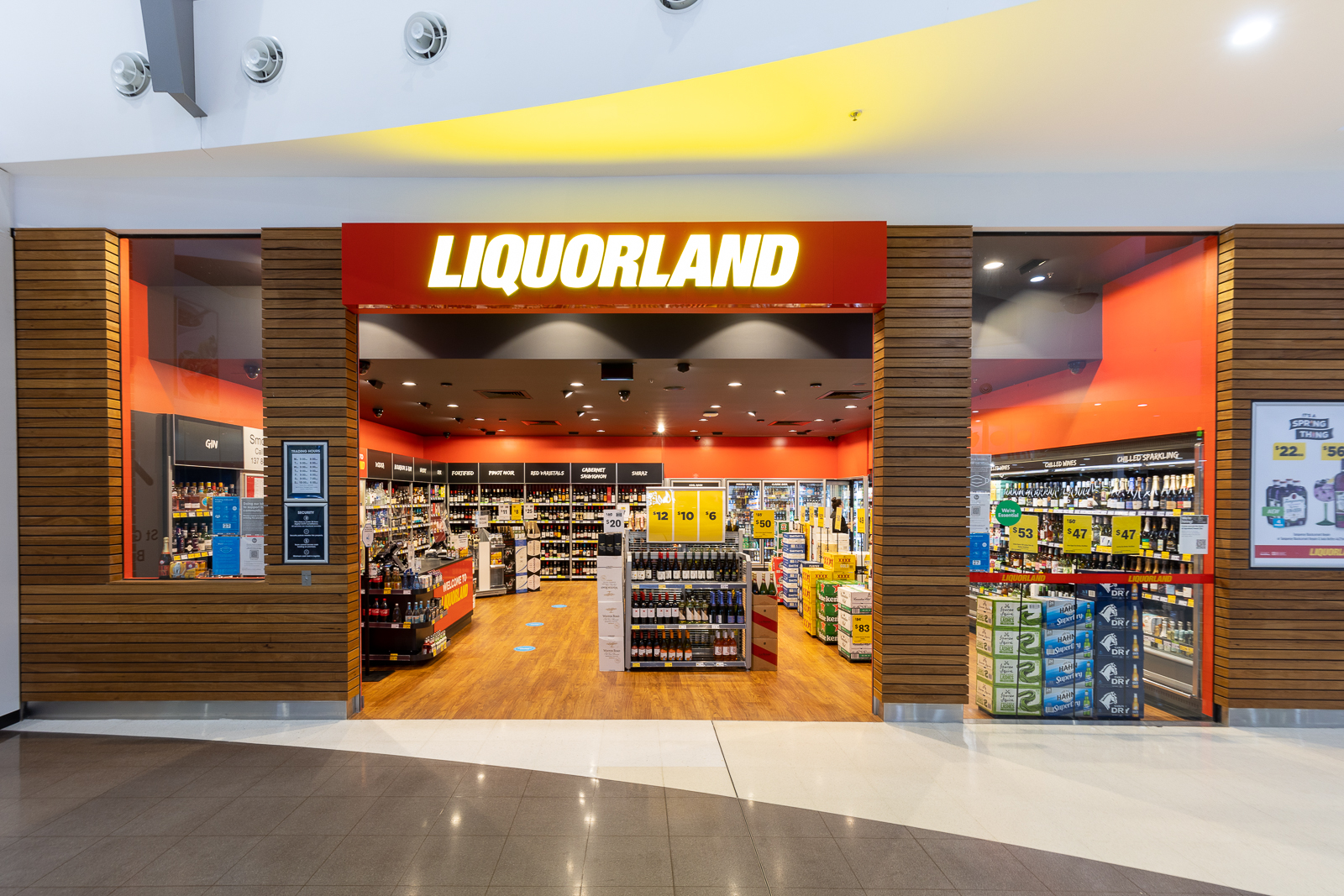 Liquorland.JPG