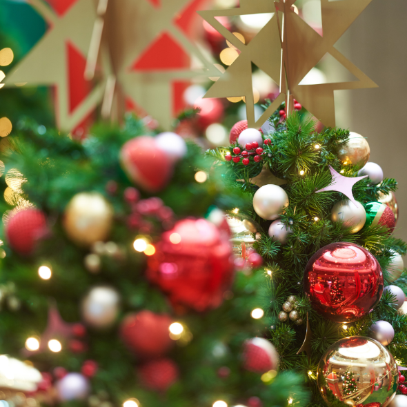 Sunshine Plaza - Sensitive Santa 24 tile.png